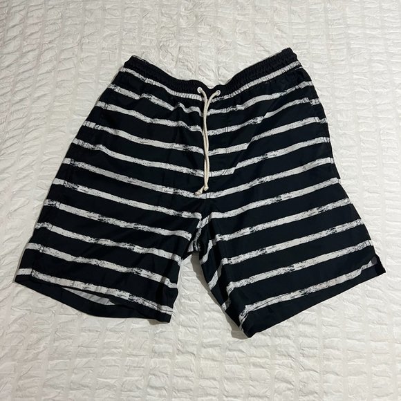 Old Navy Men's Swim Trunks - Size M - Picture 1 of 5